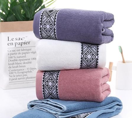 Plain Dyed Jacquard Pattern High Set Bath Towel Made of 100% Pure Cotton Material