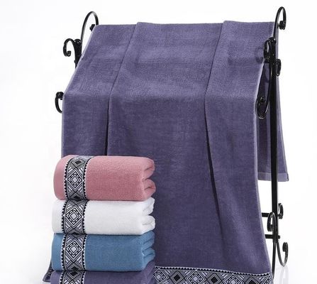 Plain Dyed Jacquard Pattern High Set Bath Towel Made of 100% Pure Cotton Material