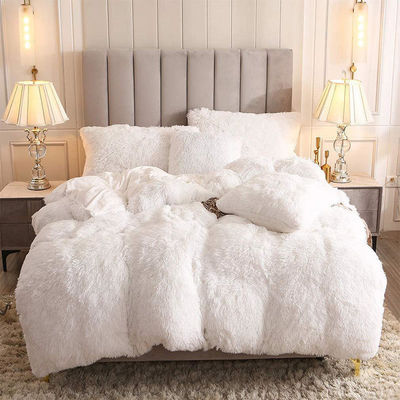 Crystal Velvet Plush Fluffy Bedding Four-piece Set Comforter with 100% Polyester Fibre