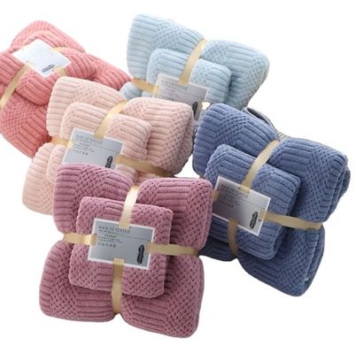 Customer Logo Thick Absorbent Polyester Towel Bath Towel Sets with Auspicious Grid