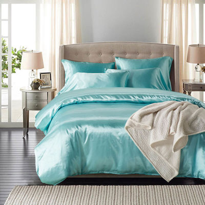 Custom Silk Bedding Set with 3 pcs King Size Bed Covers and 133 * 72 Fabric Density