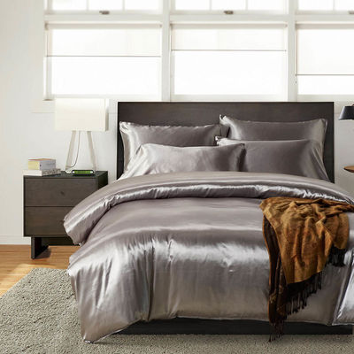 Custom Silk Bedding Set with 3 pcs King Size Bed Covers and 133 * 72 Fabric Density