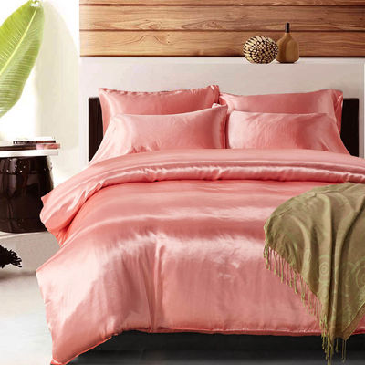 Custom Silk Bedding Set with 3 pcs King Size Bed Covers and 133 * 72 Fabric Density