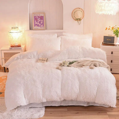 Polyester Filling Bedding Set Solid Color Flannel Duvet Cover Flat Sheet Pillowcase Sets