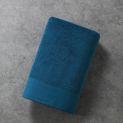 Customized Polyester/Cotton Luxury Hotel Embroidery Bath Towel Set for Super Absorbency