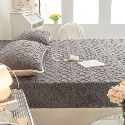 Single Piece Winter Warm Coral Velvet Bed Cover With Non-slip Mat Ideal for Home