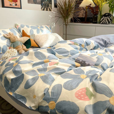 Polyester Bedding Set in Customized Color with Flat Sheet Duvet Cover and Pillowcase