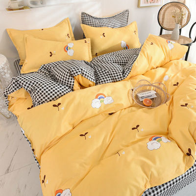 Polyester Bedding Set in Customized Color with Flat Sheet Duvet Cover and Pillowcase