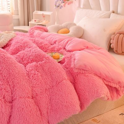 Super Soft Plush Quilt with Artificial Velvet and 100% Polyester Filling Pink Bedding