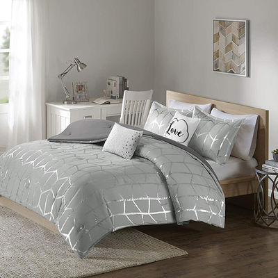 Seasonal Everyday Bedding Set Four Pieces Woven Print Design for Home Hotel Bed Cover
