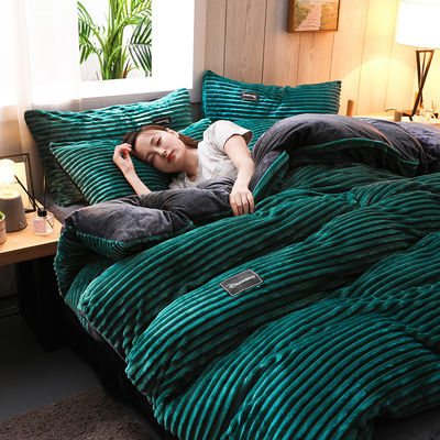 128x70 Fabric Density Flannel Velvet Fleece Bedding Set for Queen/King Size in Winter