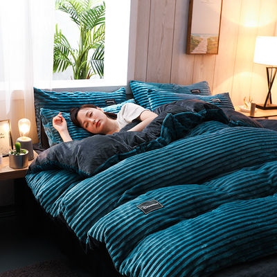 128x70 Fabric Density Flannel Velvet Fleece Bedding Set for Queen/King Size in Winter