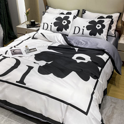 Home Textiles Customized Color Bedding Set with Fitted Sheet and Designer Duvet Cover