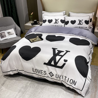 2023 Modern Polyester Heart Bedding Sheet Set for Luxury Bedding Quilts Duvet Cover