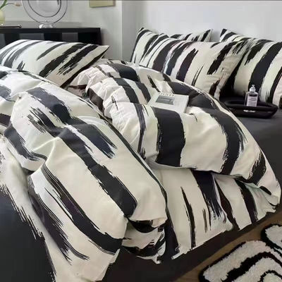 Simple Fashion Customized Size Floral Bedding Set 2-2.5 kg Weight Plant Floral Design