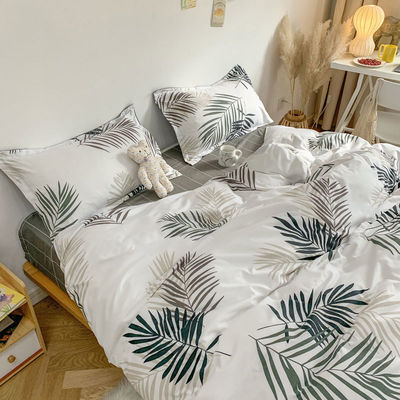 Simple Fashion Customized Size Floral Bedding Set 2-2.5 kg Weight Plant Floral Design