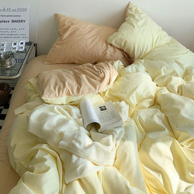 Customized Size Luxury Bed Sheet Quilt Set in Soft and Comfortable Cotton for Double Bed