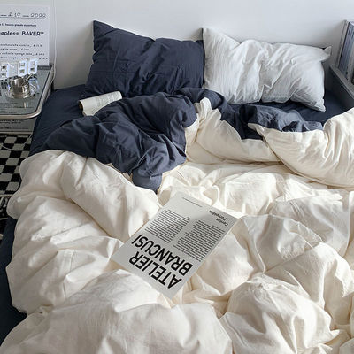 Customized Size Luxury Bed Sheet Quilt Set in Soft and Comfortable Cotton for Double Bed