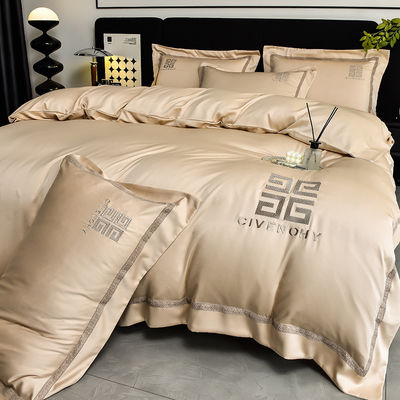 Simple Style Customized Luxury Embroidered Designer Bedding Sets with Customized Size
