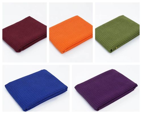 Non-Slip Hot Yoga Towel with Silicone Dots Eco Friendly and Customized Printing Designs