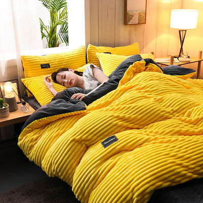 Customized Queen King Size Bed Sheet Quilt Cover Bedding Set in 4 Grade Color Fastness