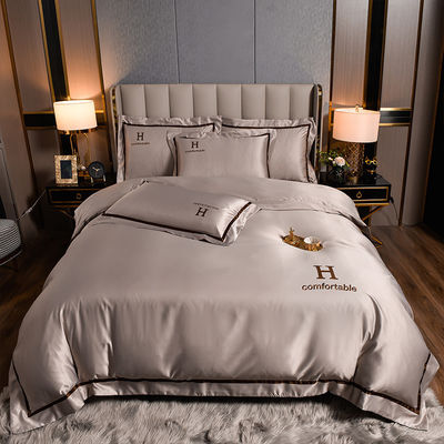 High End Bedding Set Simple Silky Quilt Cover Four Piece Set for Customer Requirements