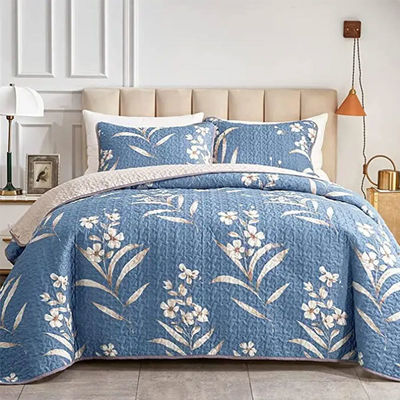 Experience Ultimate Comfort with this 3 pcs Customizable Luxury Printed Quilted Set