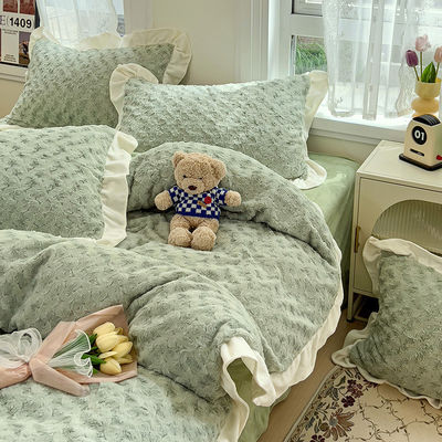 2023 Hot Lace Rose Rabbit Plush Four-Piece Set Comforter Set with Solid Pattern Type