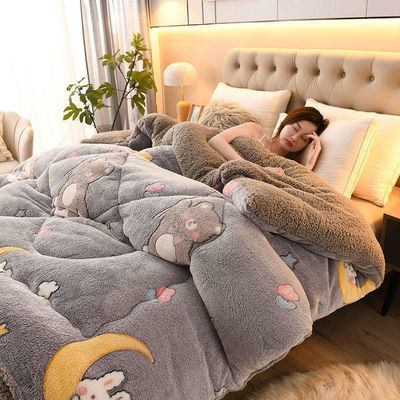 Thickened Lamb Fleece Quilt Soft Chemical Fiber Quilt Bedding Set with Customised Size