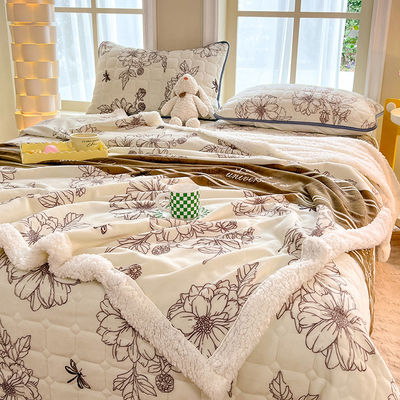 Thickened Warm Winter Quilt 4-piece Set Lamb Fleece and Milk Fleece Plush Bed Covers