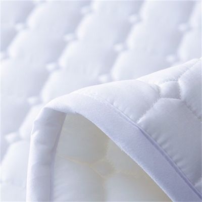 Non-Slip Mattress Protector for Hotel Simple and Fashionable Design Machine Washable