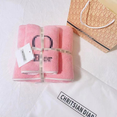 Soft Comfortable Knitted Cotton Towels Gift Set for Bathroom Rectangle and Stylish