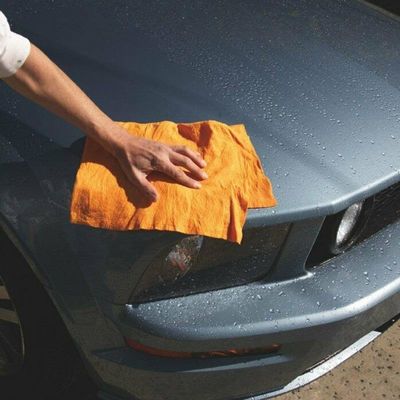 Effortlessly Clean Your Kitchen with Sustainable Super Absorbent Orange Drying Towel
