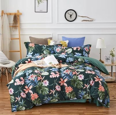 130 * 70 Fabric Density Bedding Set with Geometric Pattern and Customized Design