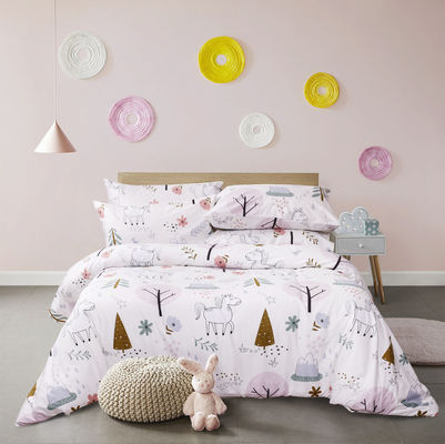 130 * 70 Fabric Density Bedding Set with Geometric Pattern and Customized Design
