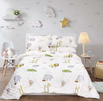 130 * 70 Fabric Density Bedding Set with Geometric Pattern and Customized Design