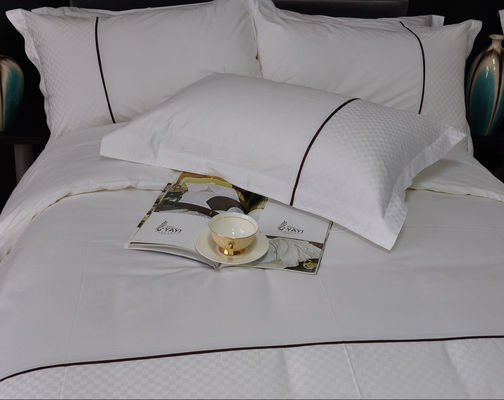 Hotel Bed Sheet Set in 100% Cotton with 300tc Thread Count and GOOSE DOWN Filling