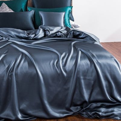 Get a Good Night's Sleep with this Mulberry Silk Duvet Cover Fitted Sheet Bedding Set