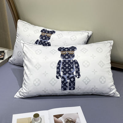 White Bear Bed Sheet Bedding Set for Hotel Baby Home Made of 100% Polyester Fabric